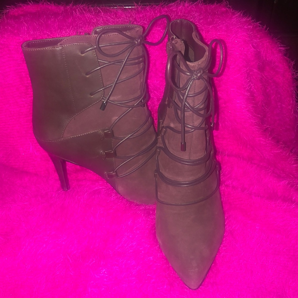 Cute Booties! - image 1